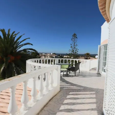 Vakantiehuis Gouvera Holiday Vila