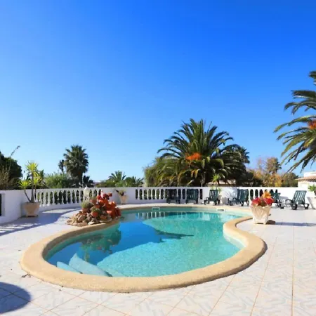 Gouvera Holiday Vila
