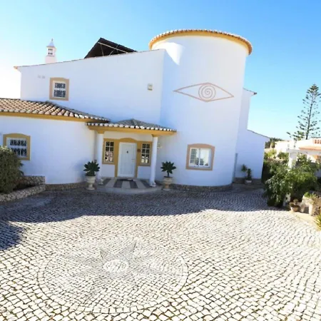 Gouvera Holiday Vila Vakantiehuis Montinhos da Luz